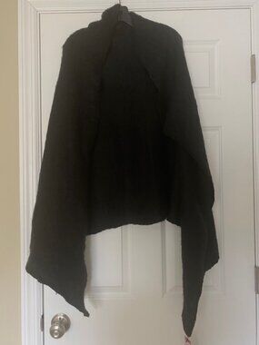 Vince Camuto One Size Knit Wrap Shawl Black Fuzzy Cape
